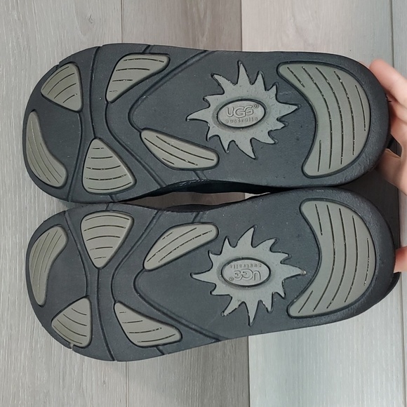 Ugg Australia Women Comfort 1889 Black Leather Sheepskin Boots shoes sz 8 - Picture 11 of 14